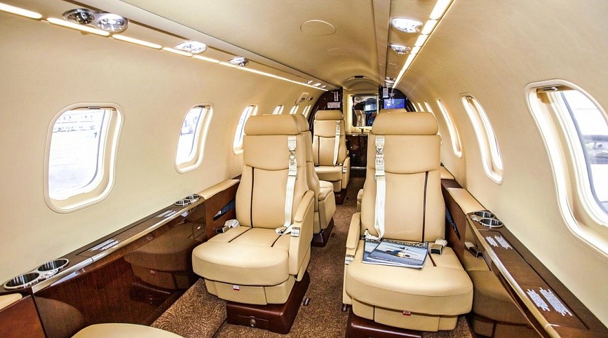 bombardier_learjet_45_interior_airlines_connection