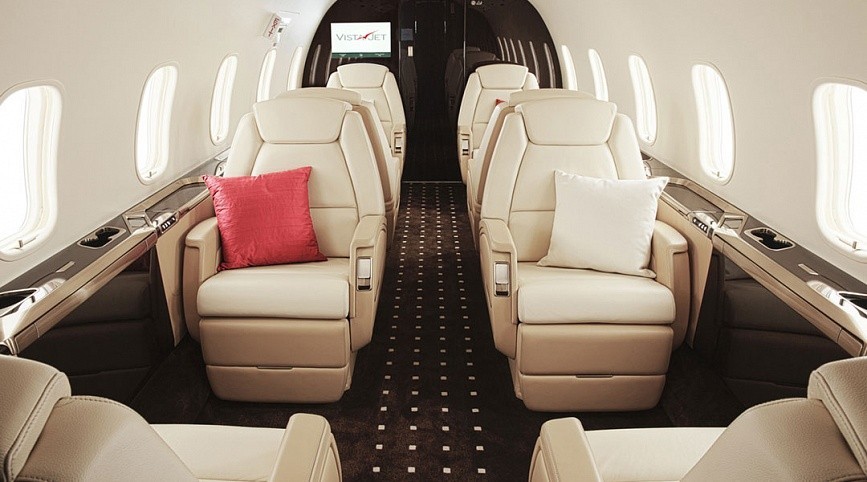 vistajet_bombardier_challenger_350_private_jet_seating
